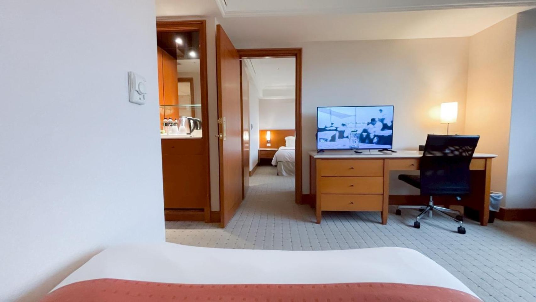 Hione Holiday Hotel Taipei Dış mekan fotoğraf
