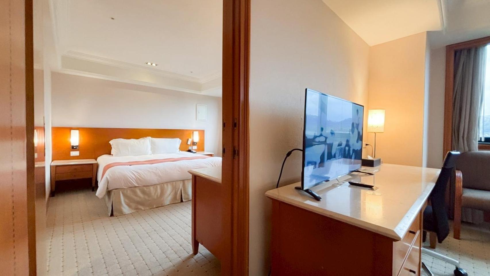 Hione Holiday Hotel Taipei Dış mekan fotoğraf