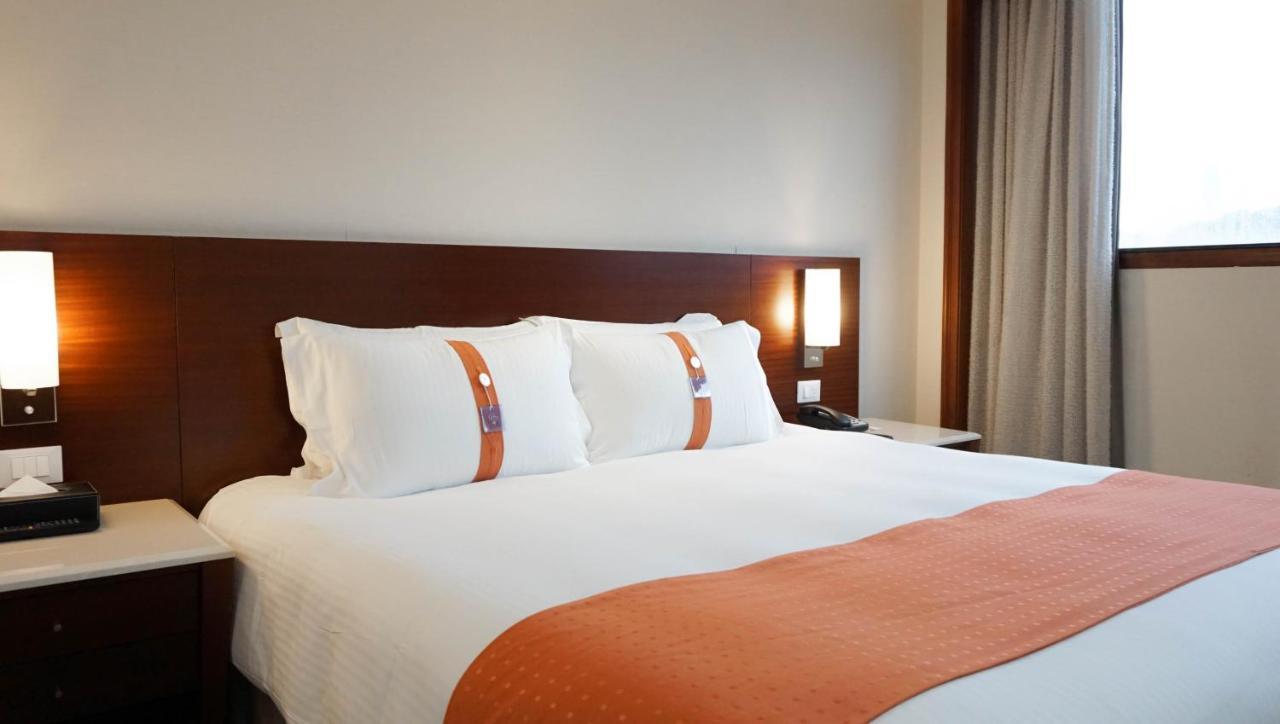 Hione Holiday Hotel Taipei Dış mekan fotoğraf